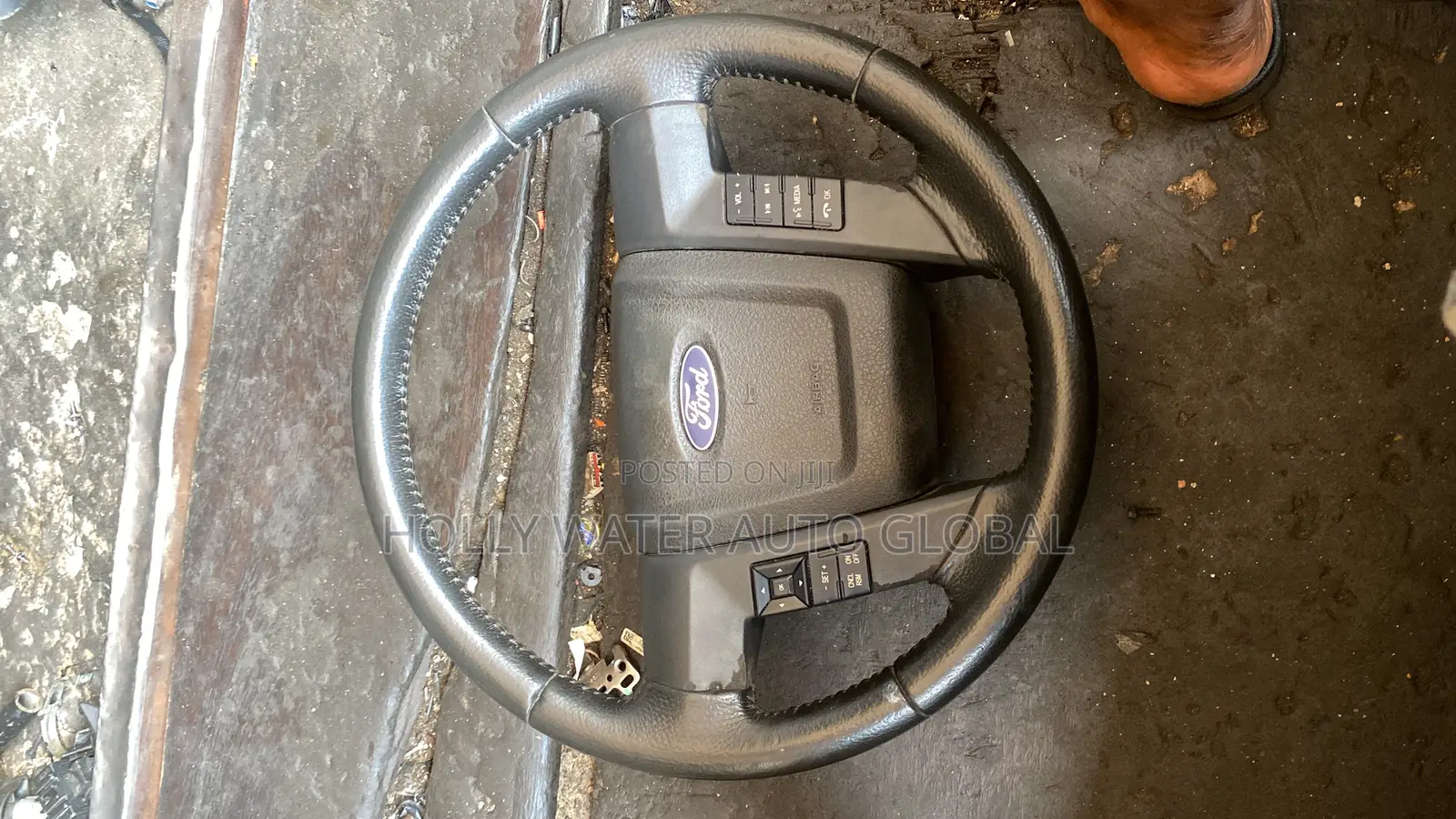 Ford F-150 2010 Model Steering Wheel