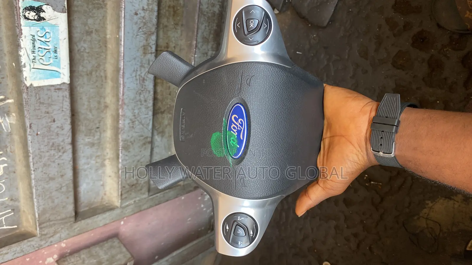 Ford Escape 2013 Model Steering Airbags