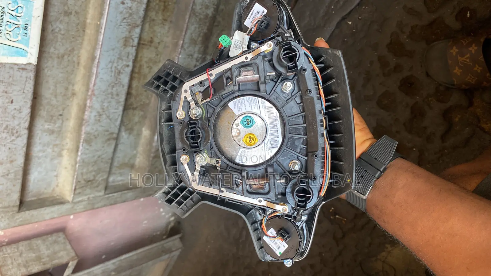 Ford Escape 2013 Model Steering Airbags