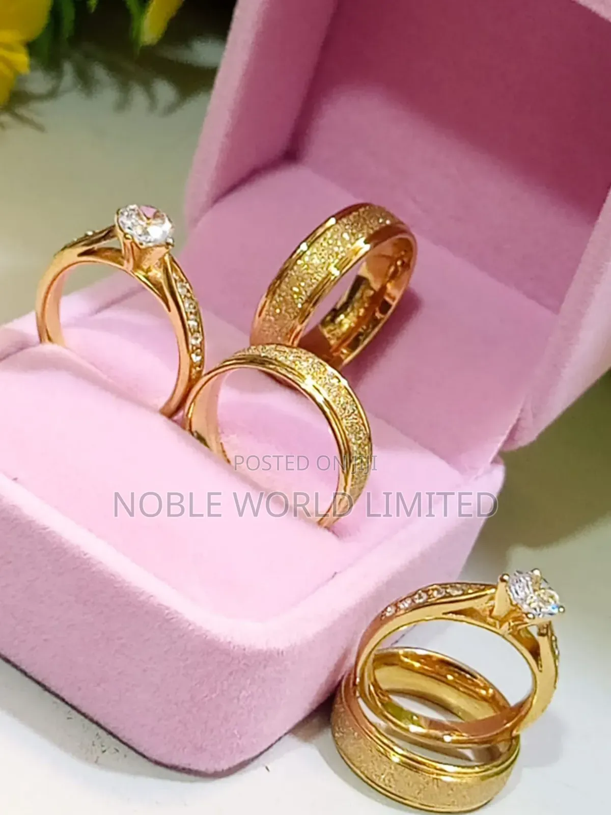 Exquisite Proposal and Wedding Bands Gl 1a