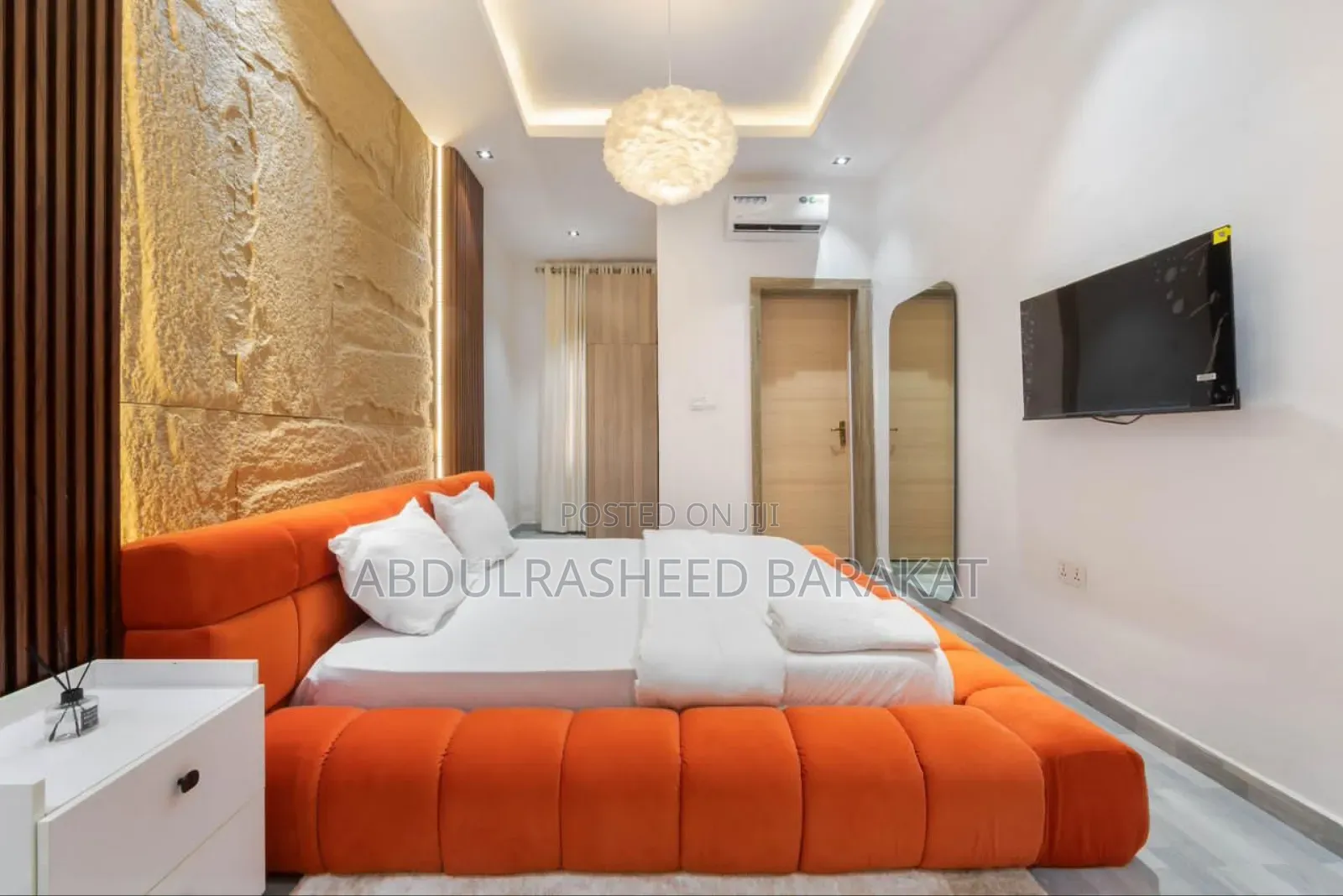 Luxury One Bedroom Apartment