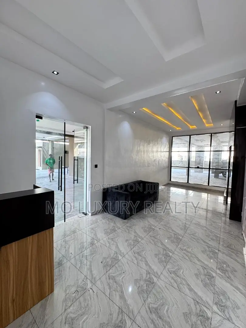 2bdrm Apartment in Court, Ikota for sale