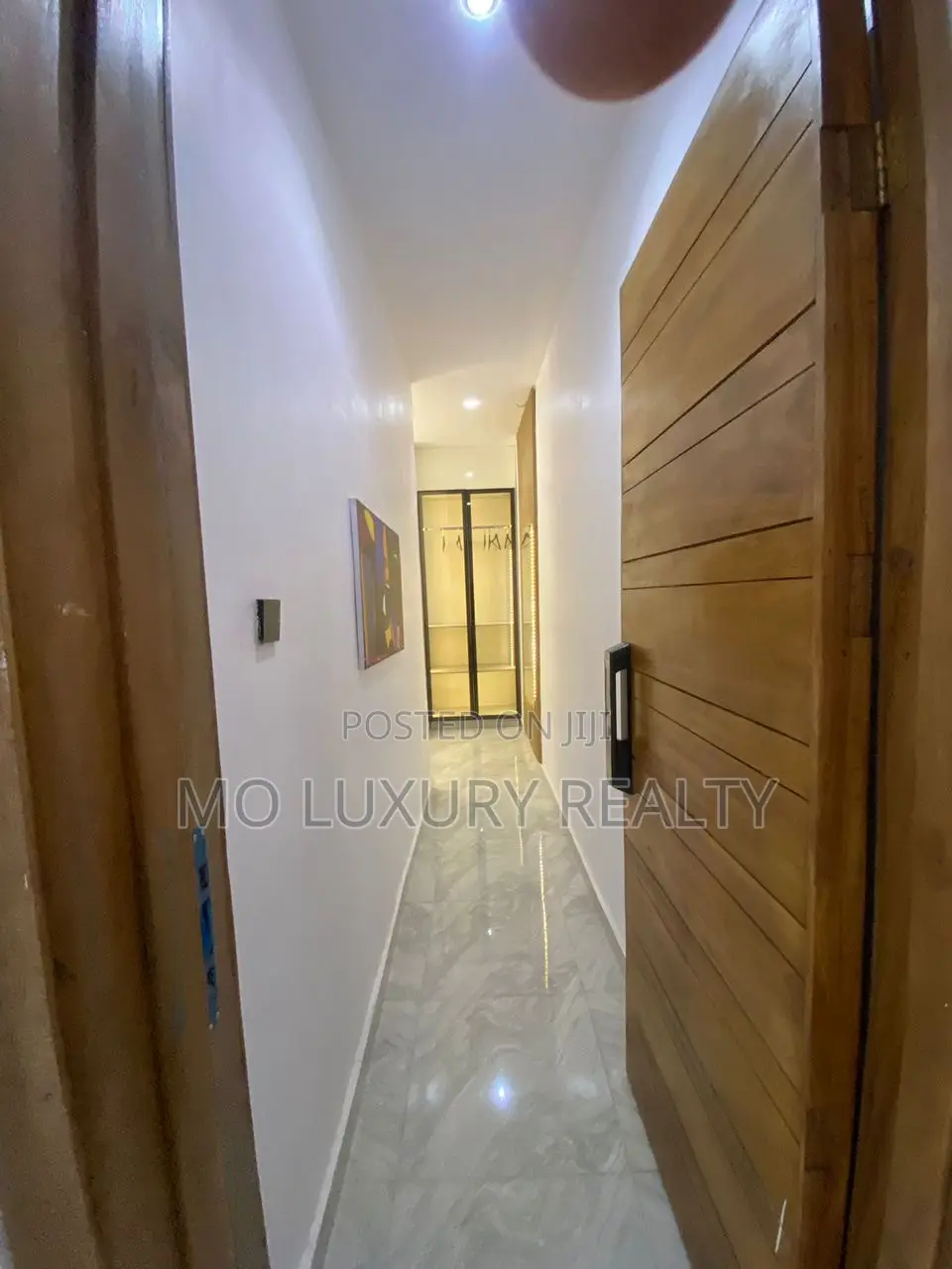 Furnished 1bdrm Apartment in Court, Ikota for sale