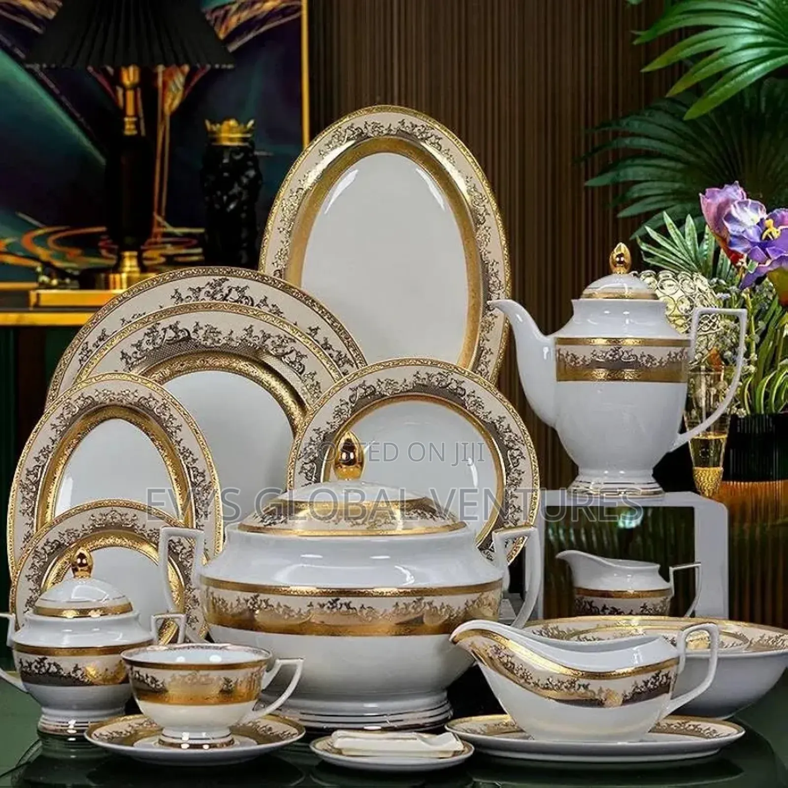 Luxury Gold 72-Piece Porcelain Dinnerware Set