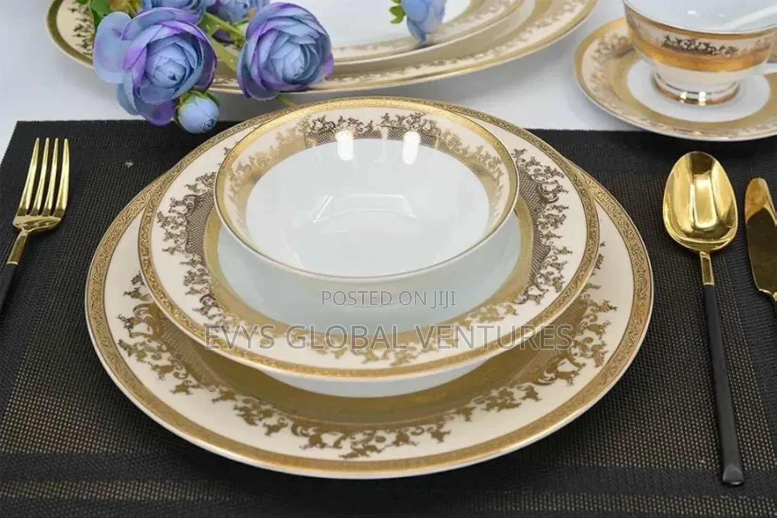 Luxury Gold 72-Piece Porcelain Dinnerware Set