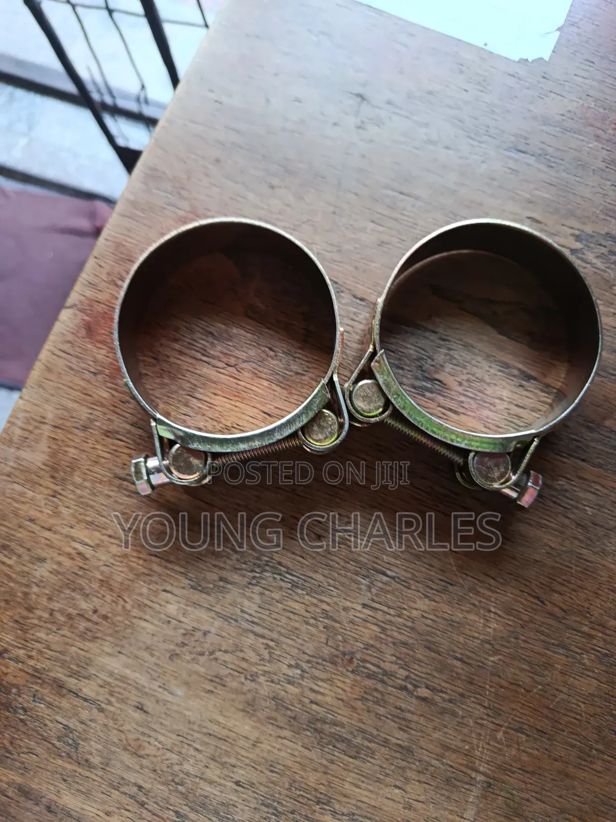 Original 2.5" Hose Clip.