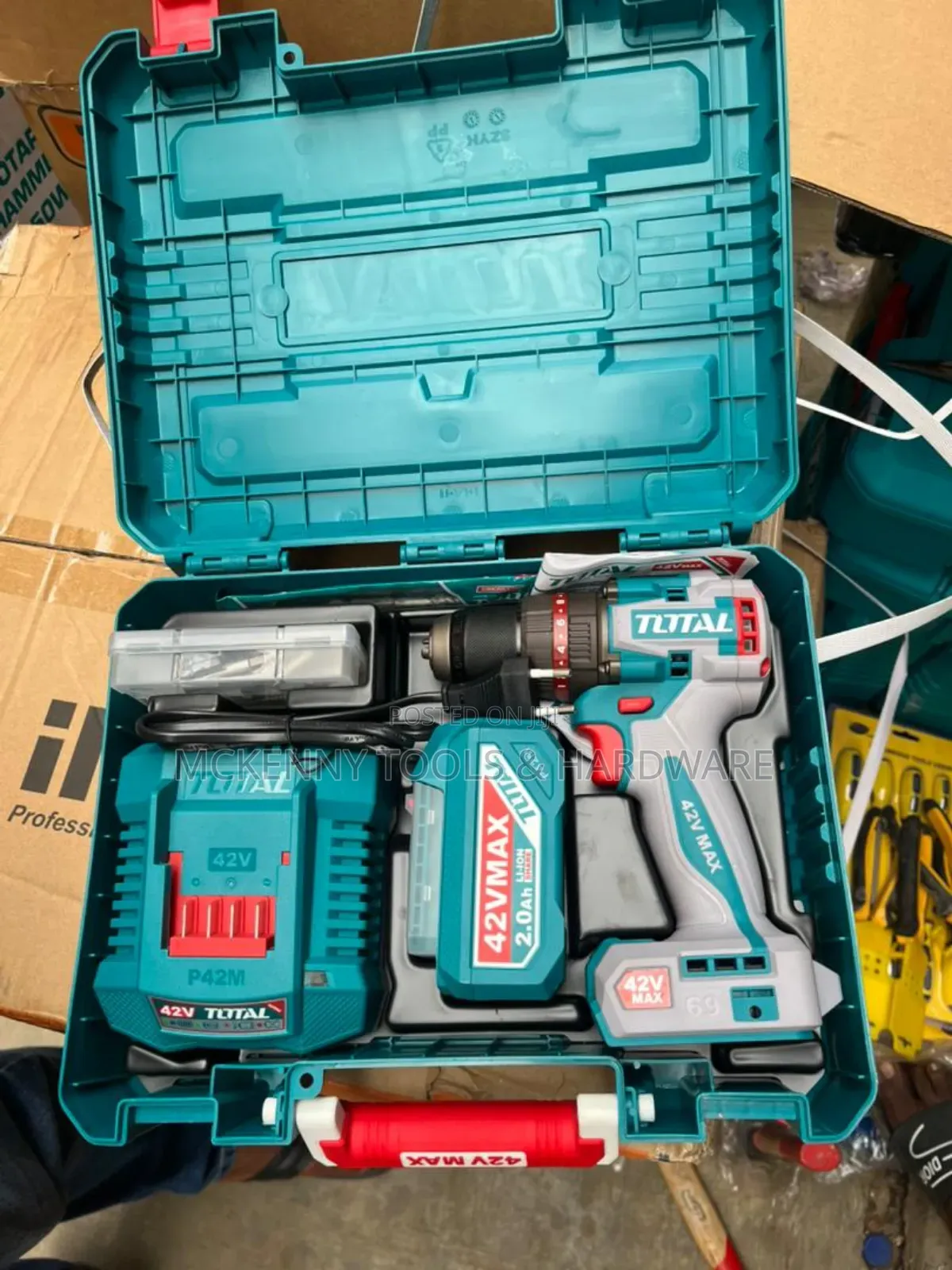 Total P42m 42v  Compact Brushless