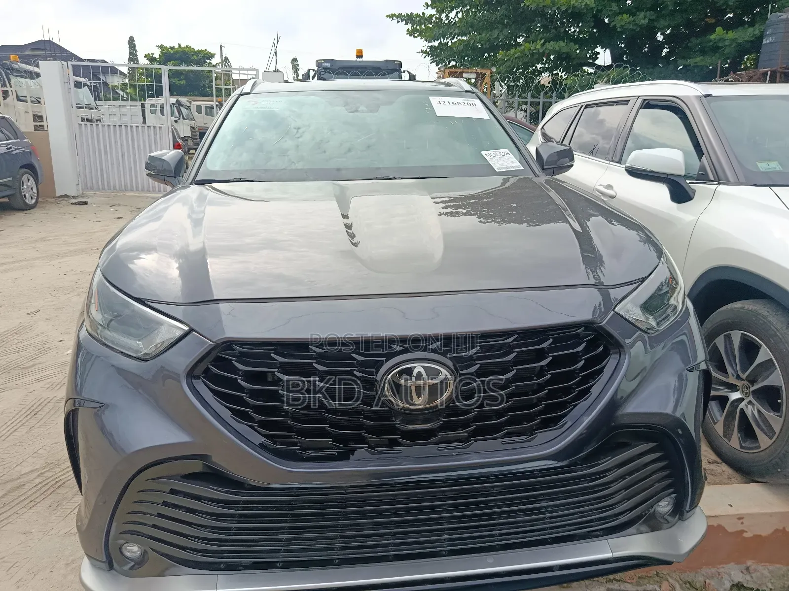 Toyota Highlander XLE AWD 2023 Gray