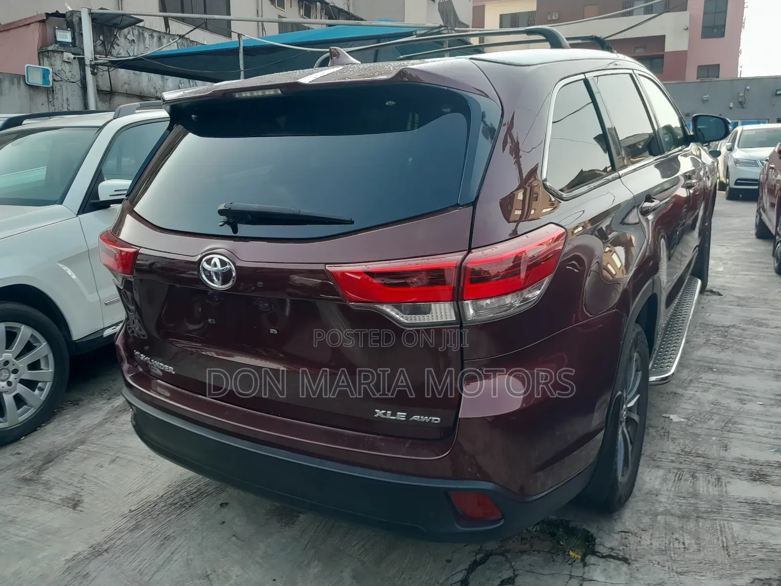 Toyota Highlander XLE 4x2 V6 (3.5L 6cyl 8A) 2017 Maroon