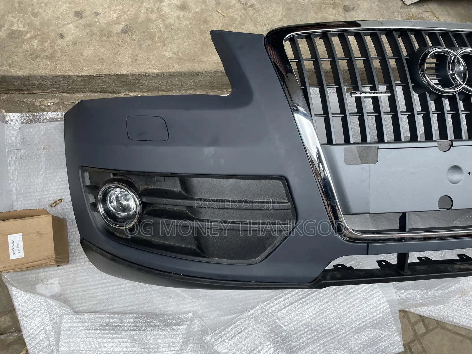 Front Bumper Audi Q5 2010 Available