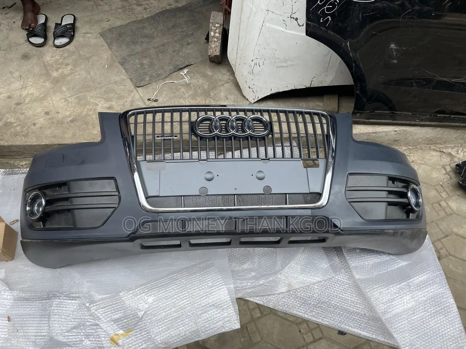 Front Bumper Audi Q5 2010 Available