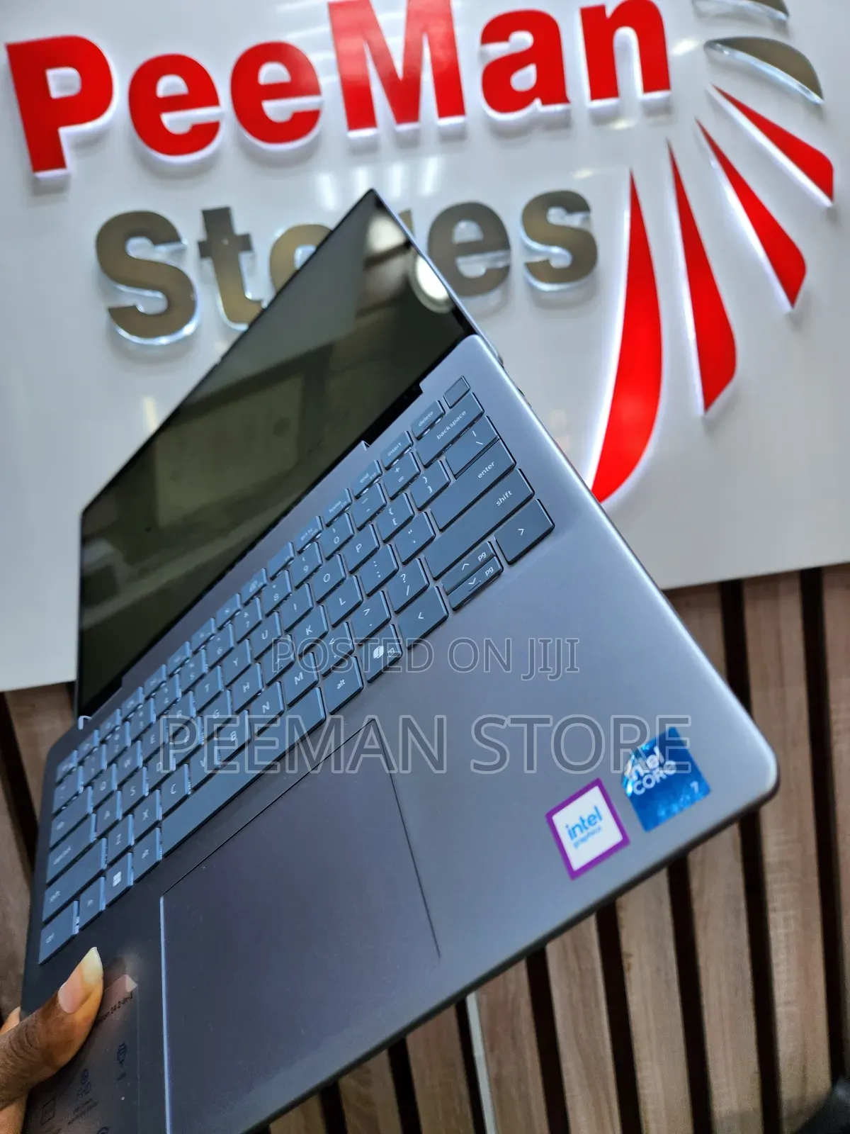 Laptop Dell Inspiron 14 16GB Intel Core Ultra 7 SSD 1T