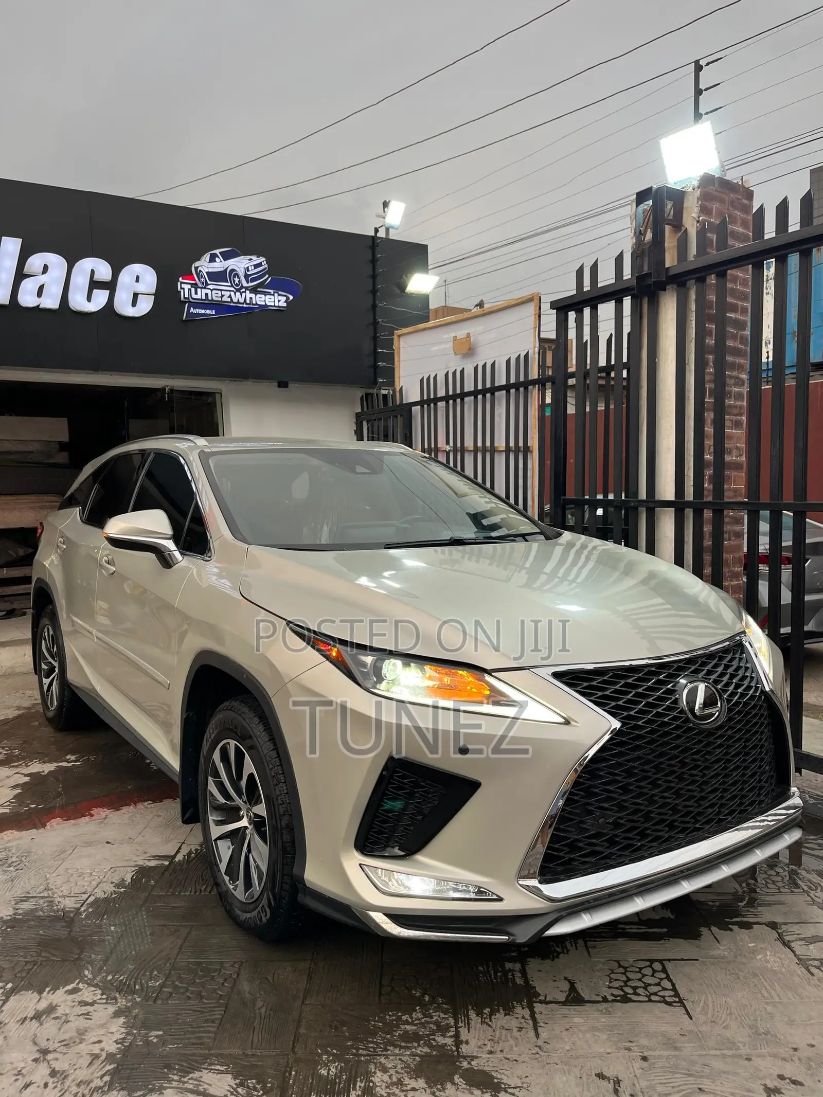 Lexus RX 350 2021 Gold