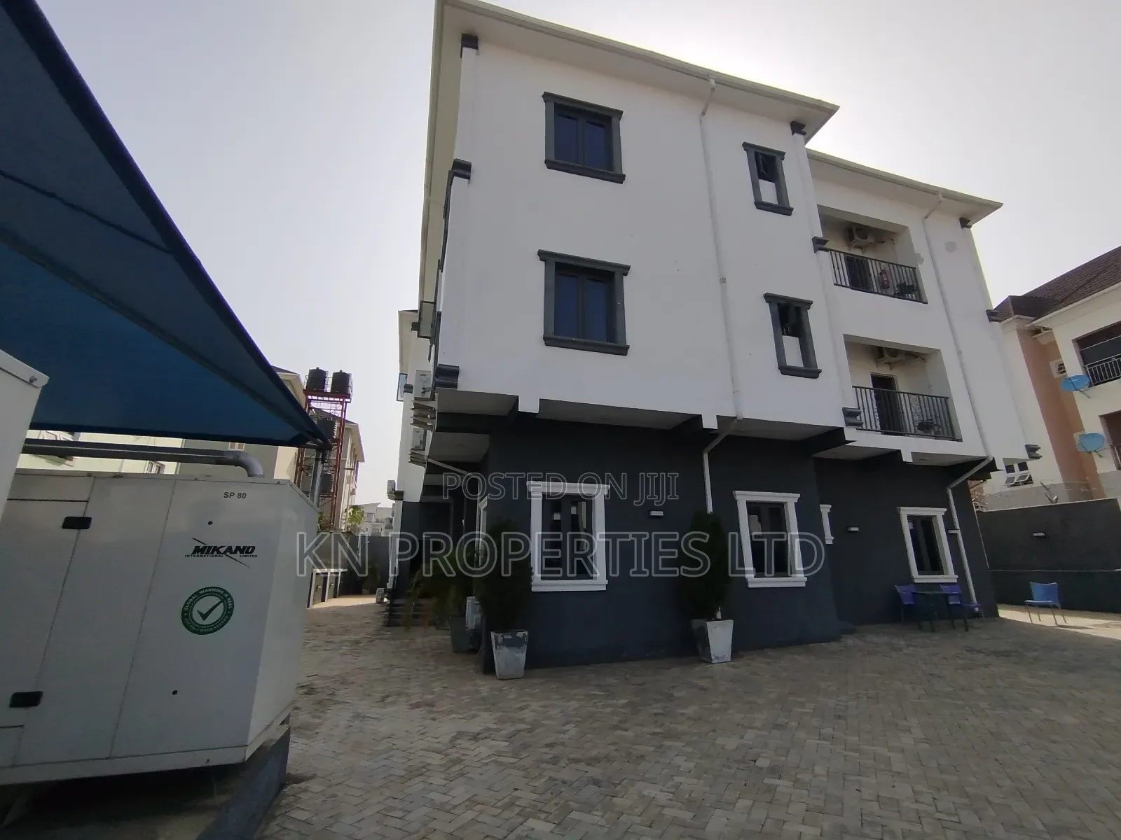For Sale  4 Units of 2-Bed+ 1 Unit of 1-Bed