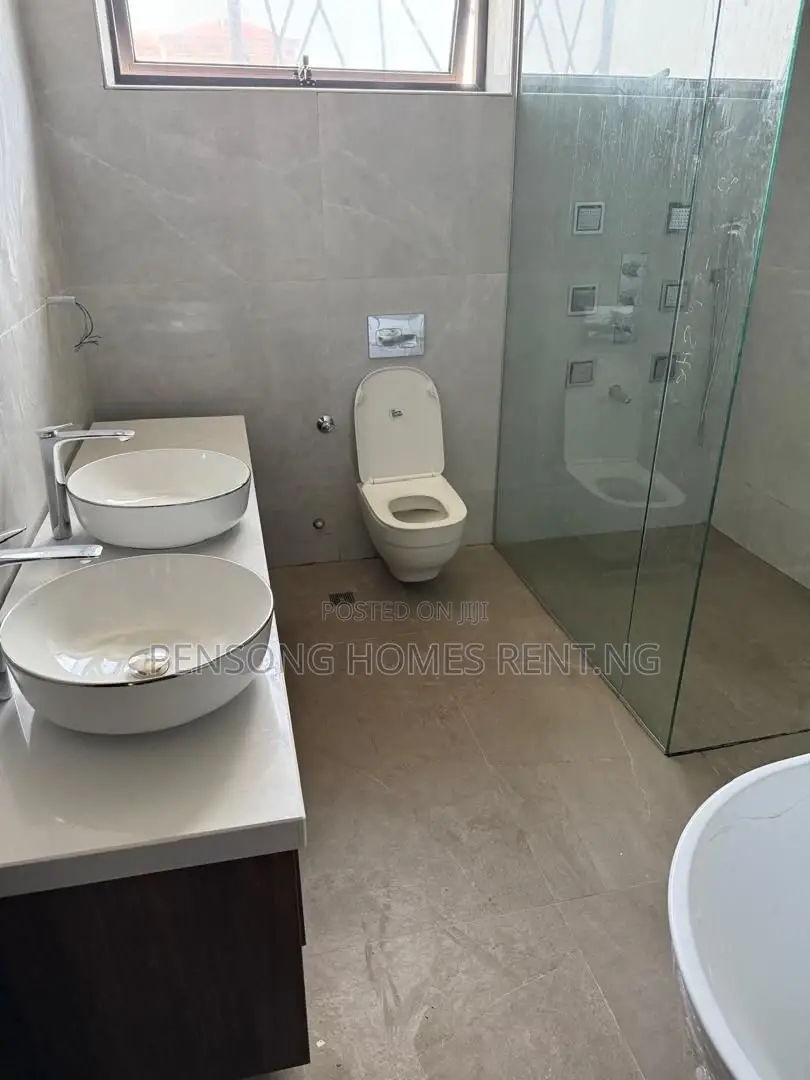 4bdrm Apartment in Ikoyi for rent