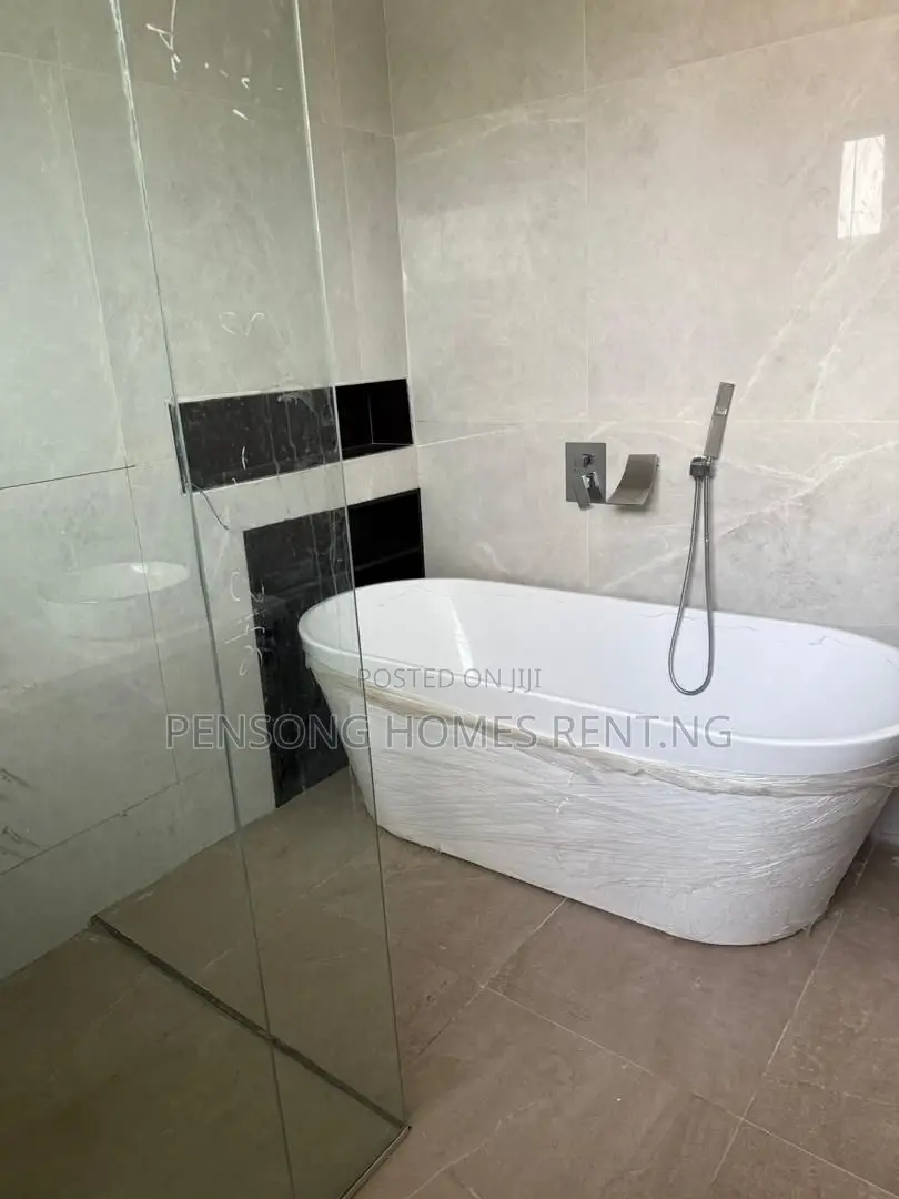 4bdrm Apartment in Ikoyi for rent