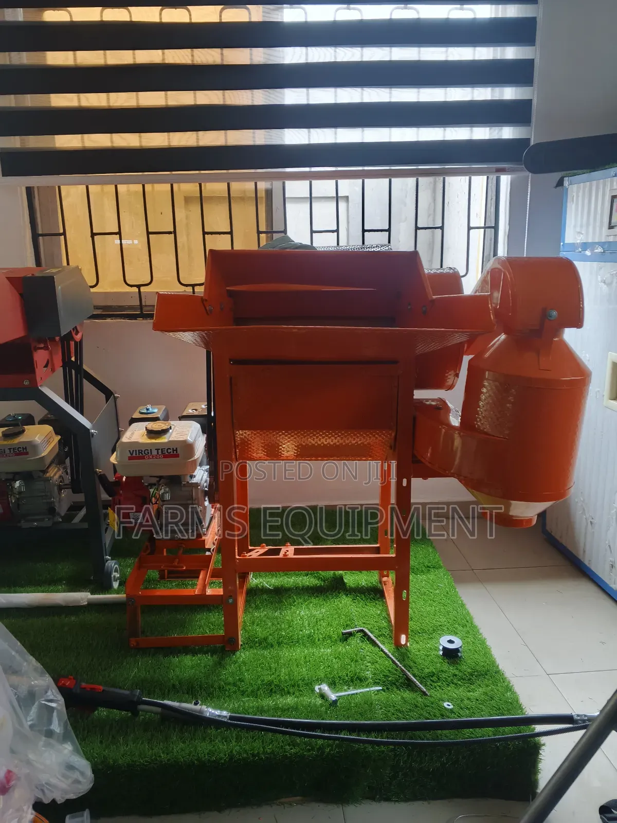 Multi Crop Thresher (Rice Thresher)