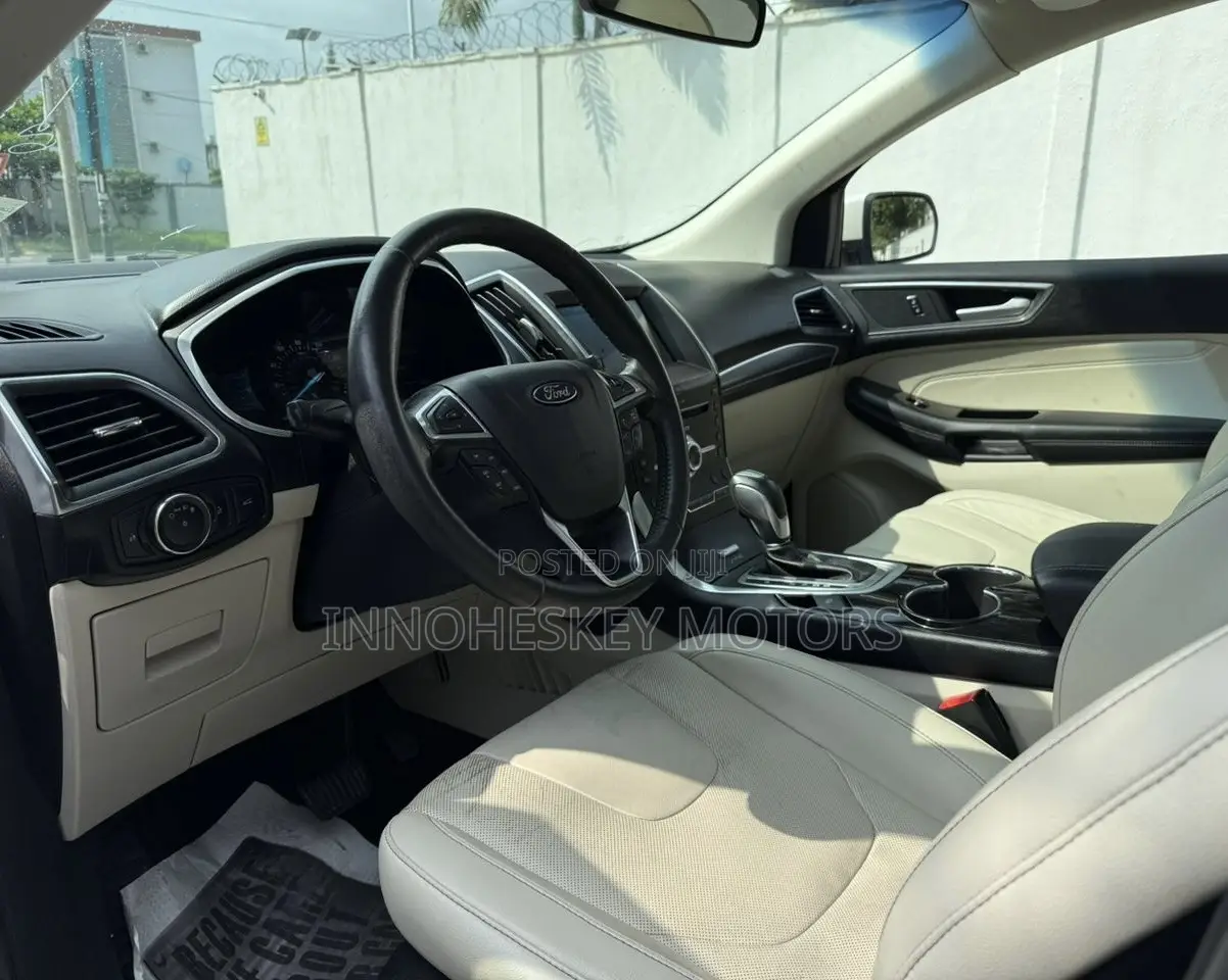 Ford Edge Titanium 4dr FWD 2017 White