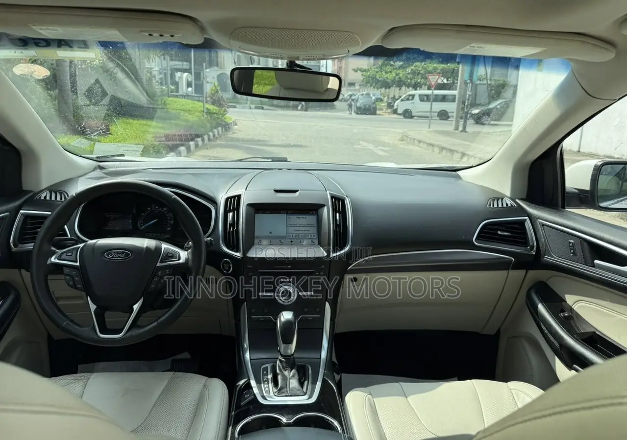Ford Edge Titanium 4dr FWD 2017 White