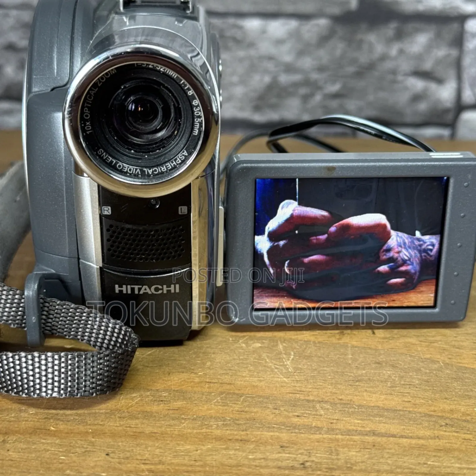 Hitachi Multi Format+ DVD Cam Digital Zoom Dz-Gx5060e