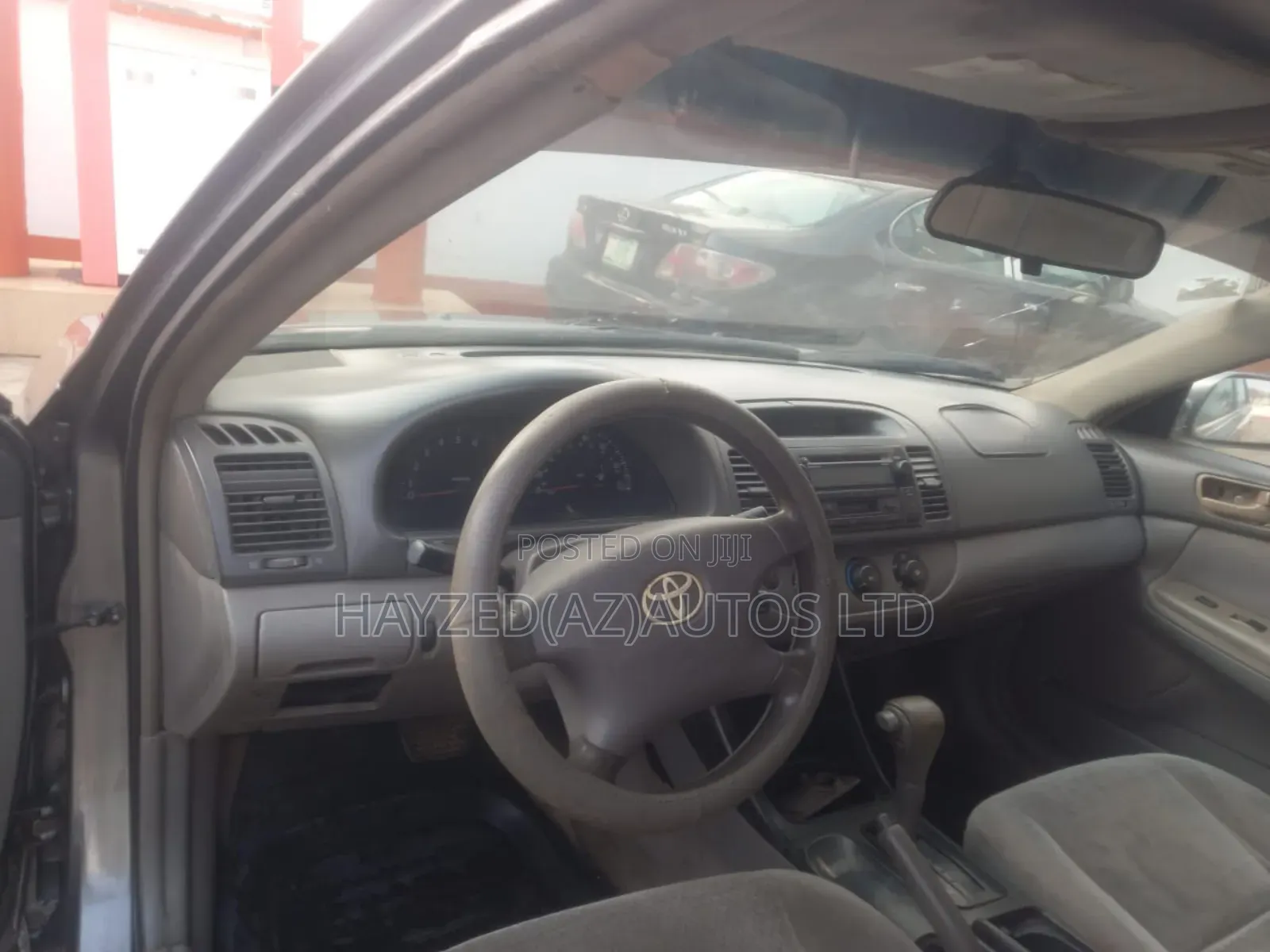 Toyota Camry LE 4dr Sedan (2.4L 4cyl 5M) 2003 Gray