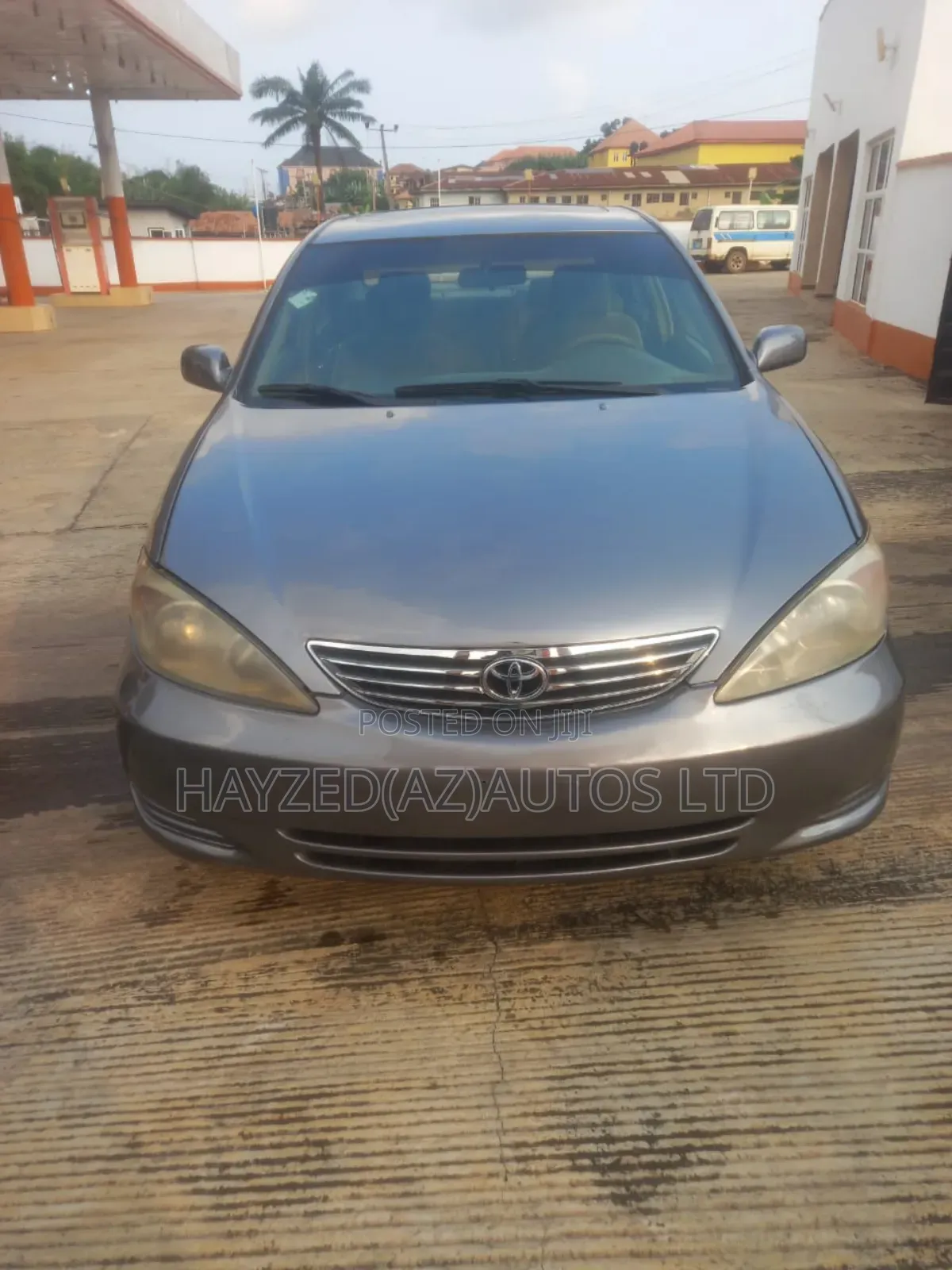 Toyota Camry LE 4dr Sedan (2.4L 4cyl 5M) 2003 Gray