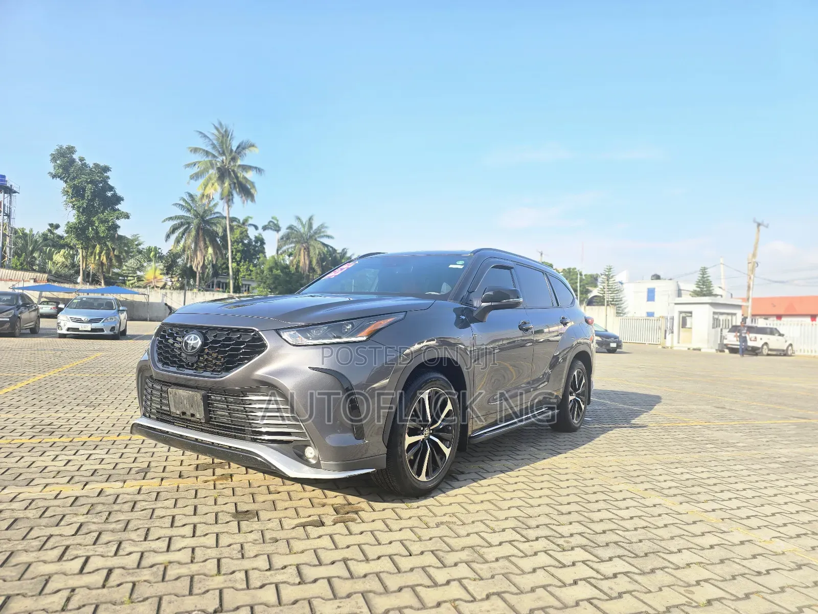 Toyota Highlander XSE AWD 2023 Black