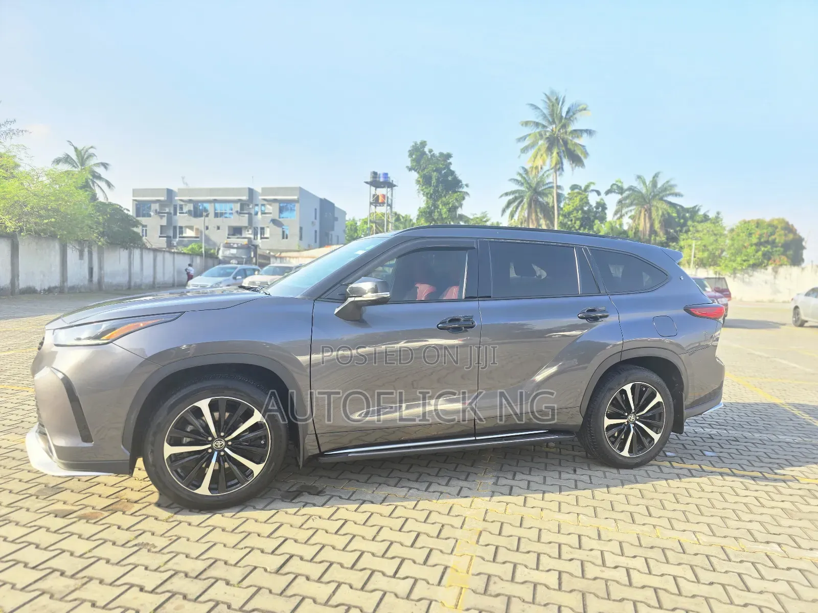Toyota Highlander XSE AWD 2023 Black