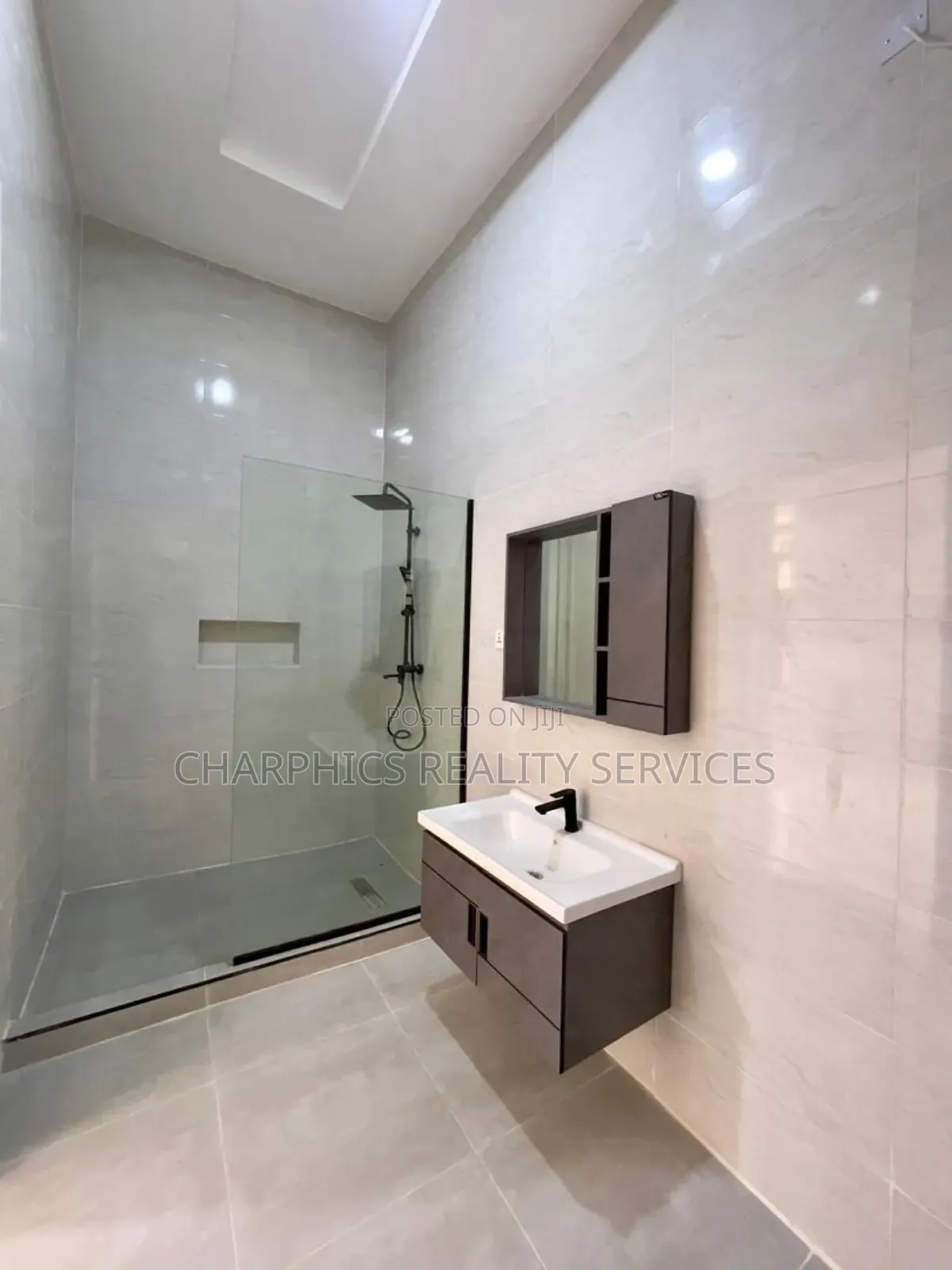 4bdrm Duplex in Ajah for sale