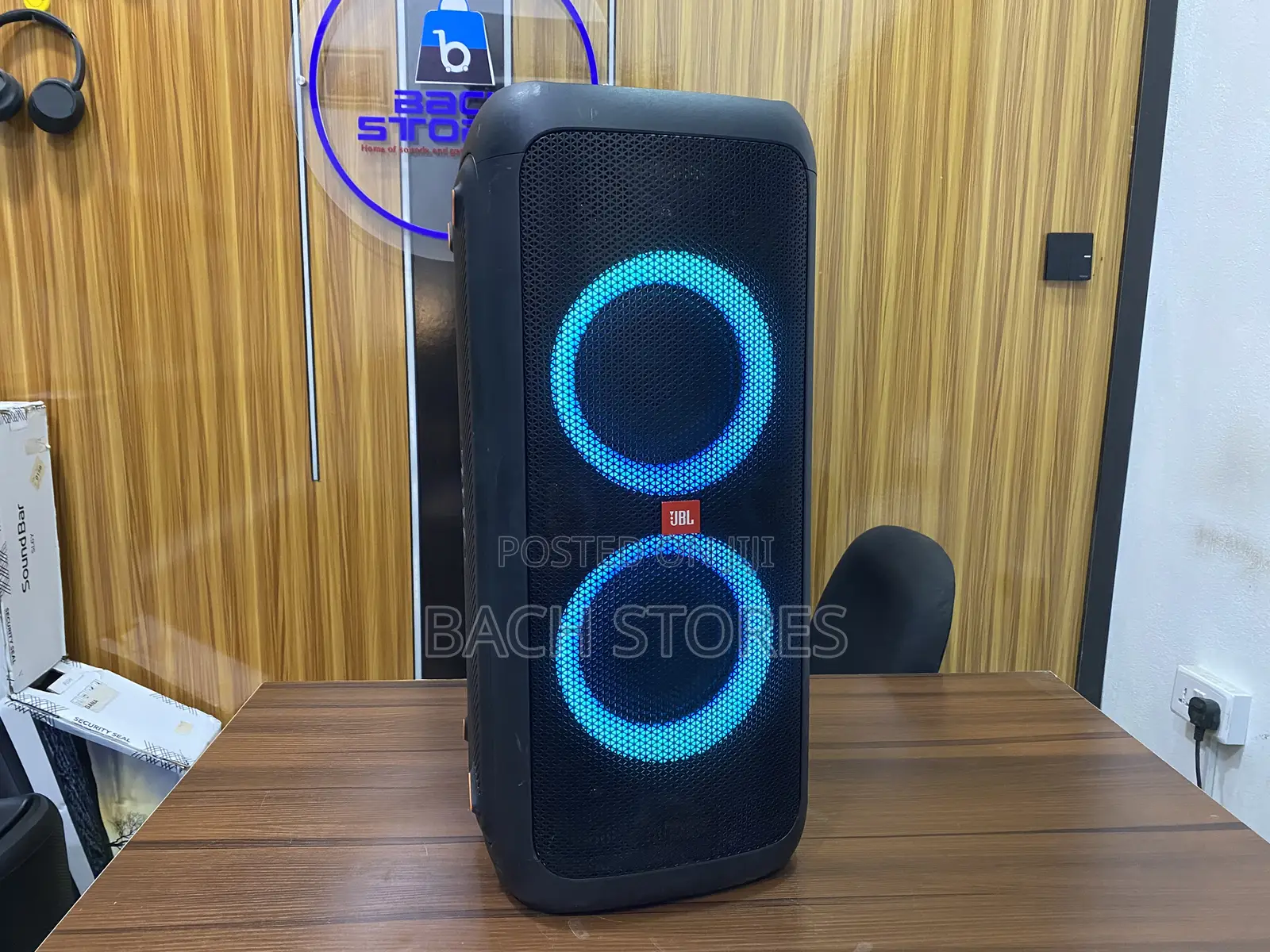 JBL Partybox 300 -High Power Portable Wireless Bluetooth Party Speaker