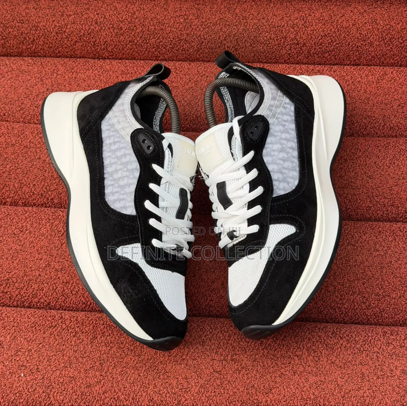 Christian Dior B25 Runners Sneakers