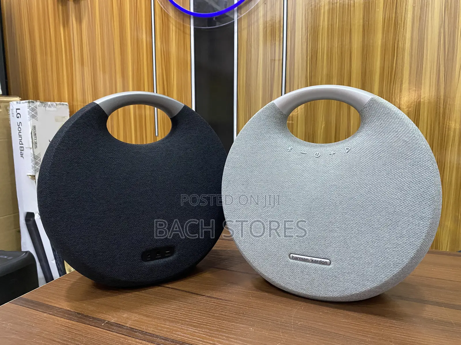Harman Kardon Onyx Studio 5 Portable Speakers With Deep Bass Sound