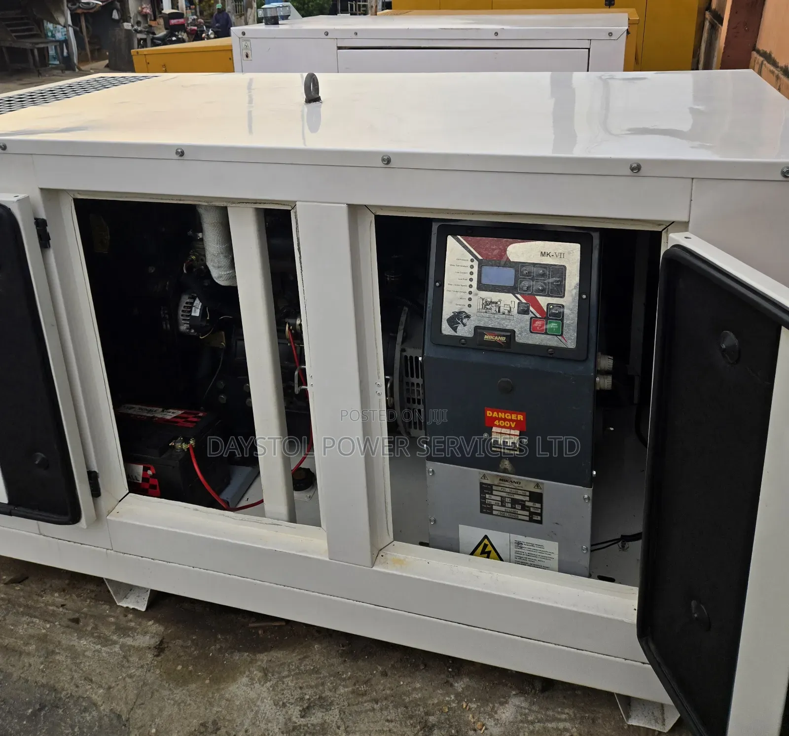 Semi-New 20kva Uk Perkins Mikano Soundproof Generator