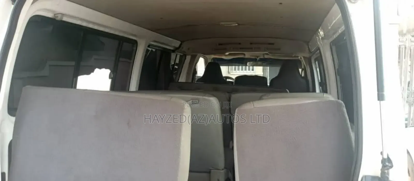 Toyota HiAce 2004 White