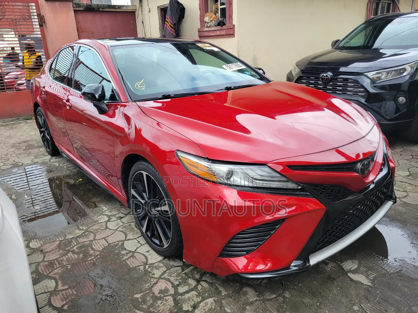 Toyota Camry XSE V6 (3.5L V6 8A) 2019 Red