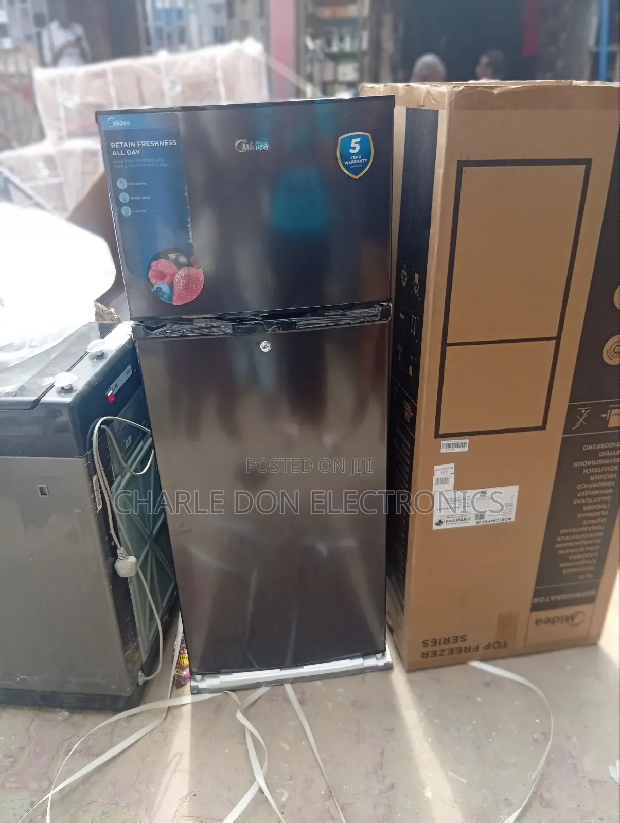 180 Litres Fridge and Freezer Midea