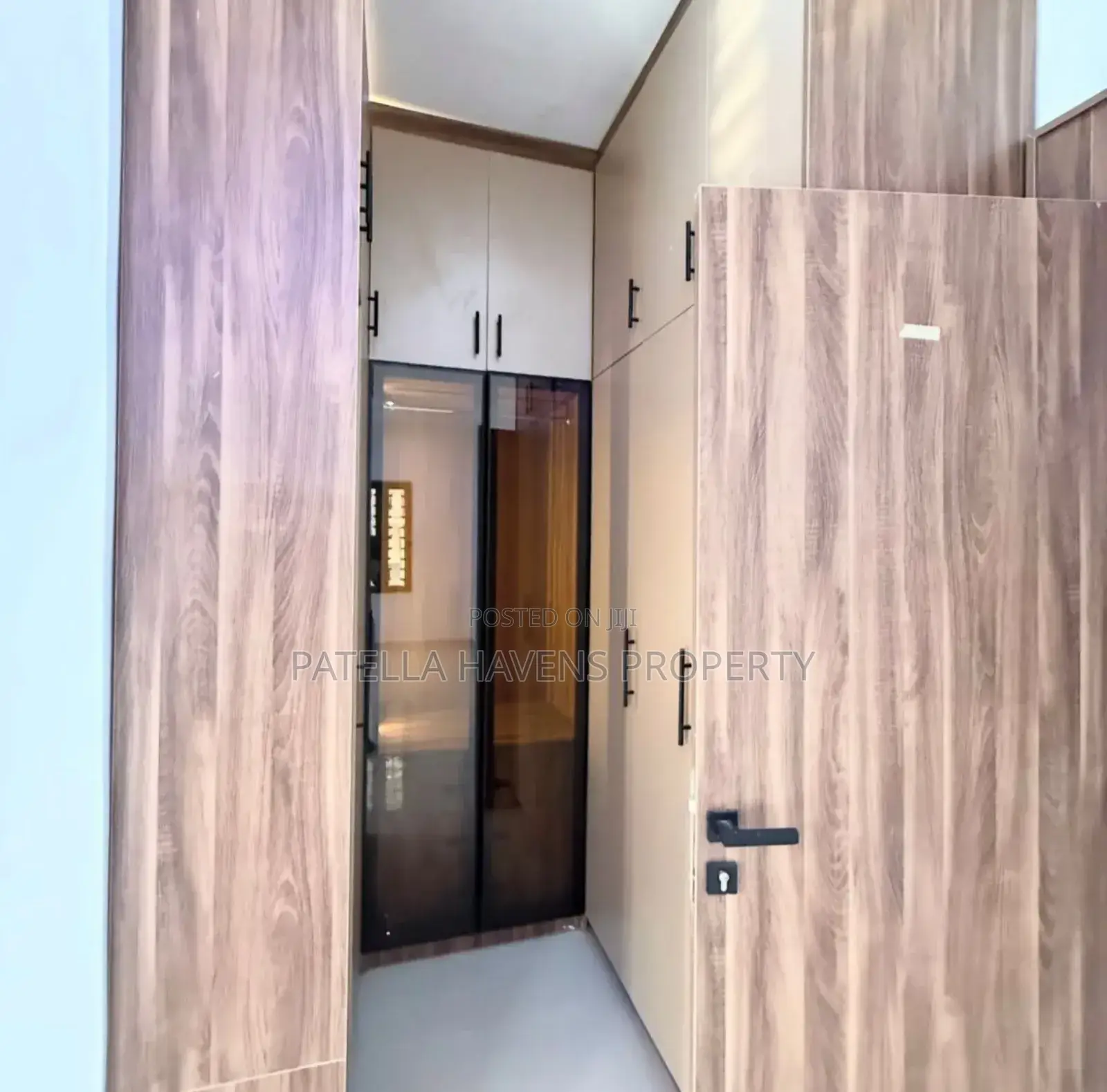 5bdrm Duplex in Galadimawa for sale
