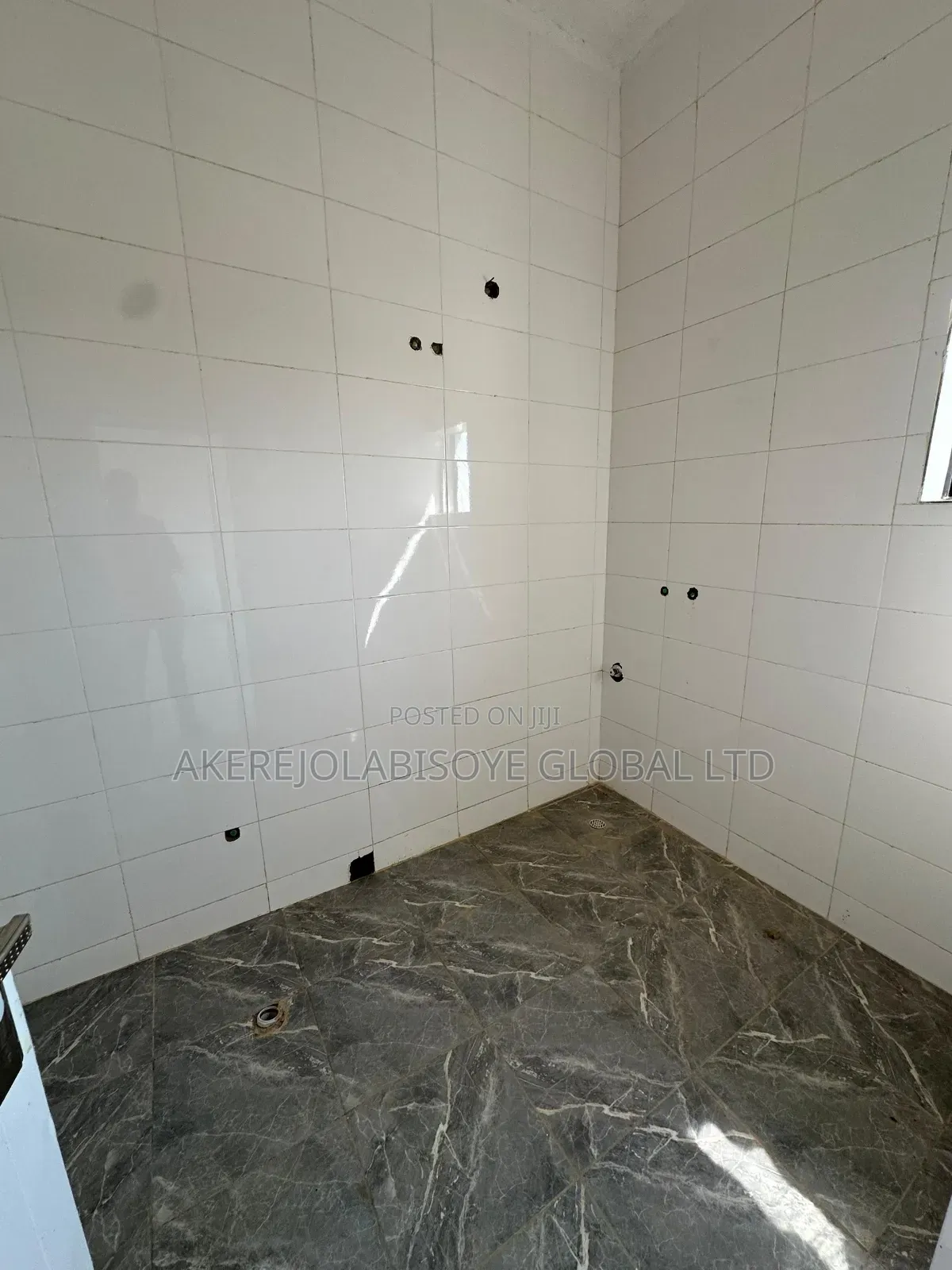 3bdrm Apartment in Lifecamp Abuja for sale