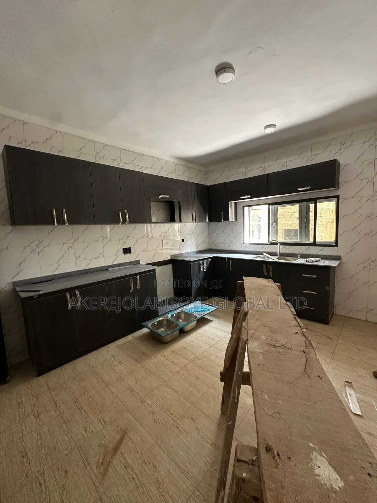 3bdrm Apartment in Lifecamp Abuja for rent