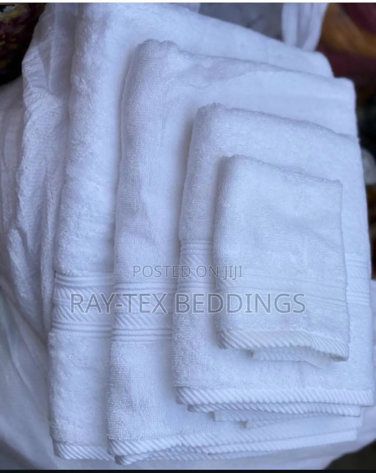 Plain White Towels for Homes and Hotels (Wholesale)
