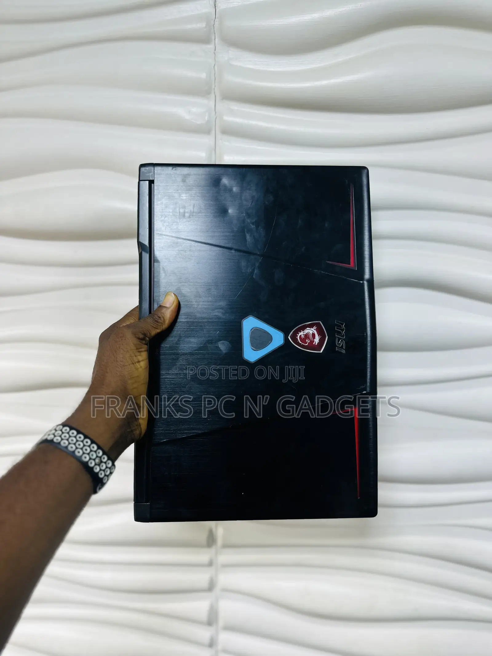 Laptop MSI GE63VR 7RF Raider 16GB Intel Core I7 SSD 512GB
