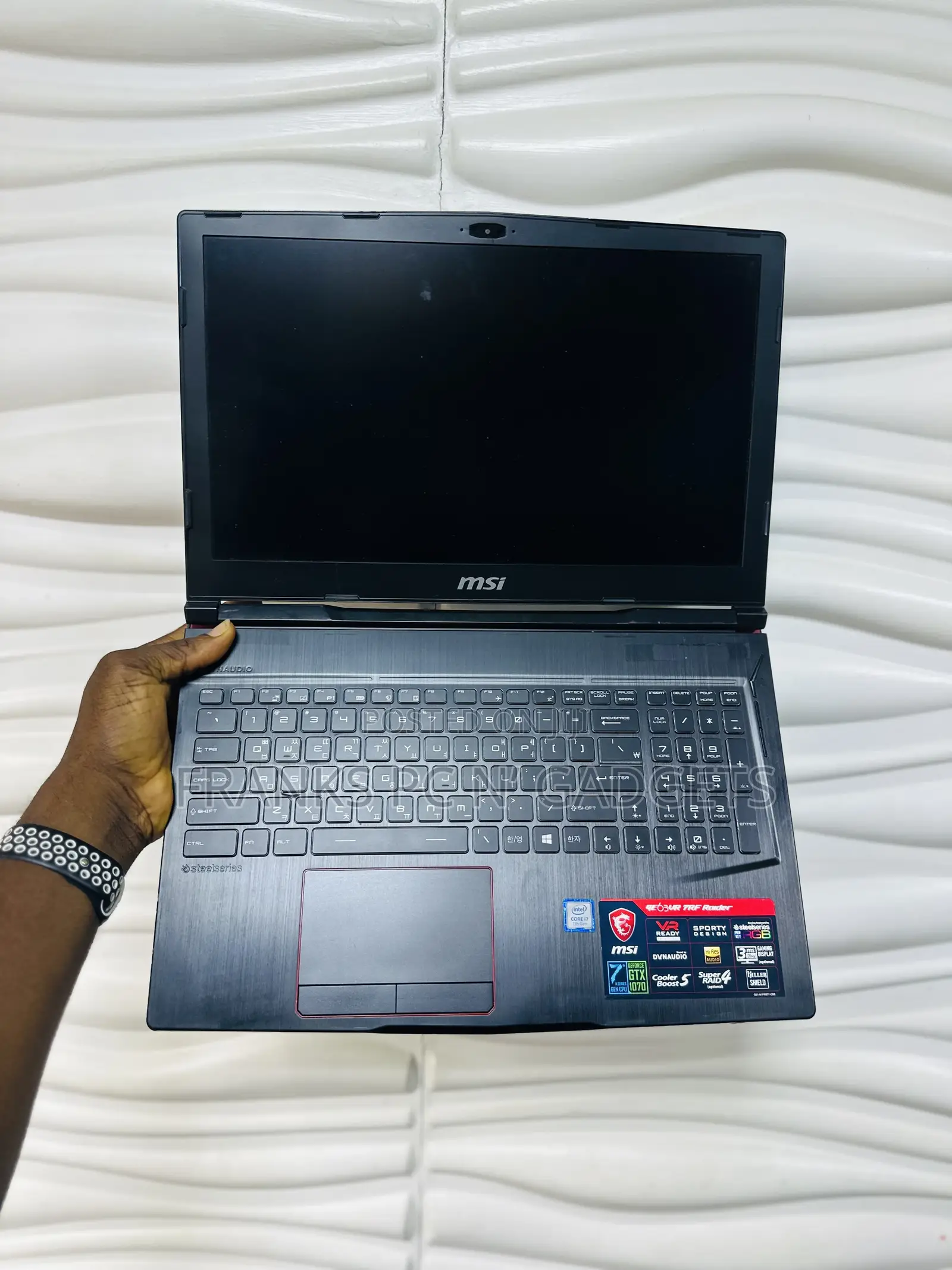 Laptop MSI GE63VR 7RF Raider 16GB Intel Core I7 SSD 512GB