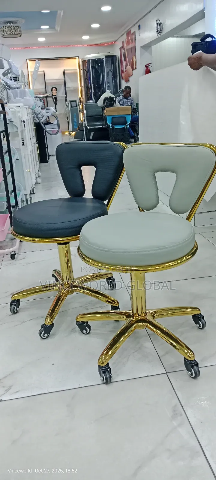 Pedicure Stool V207-1 Gold