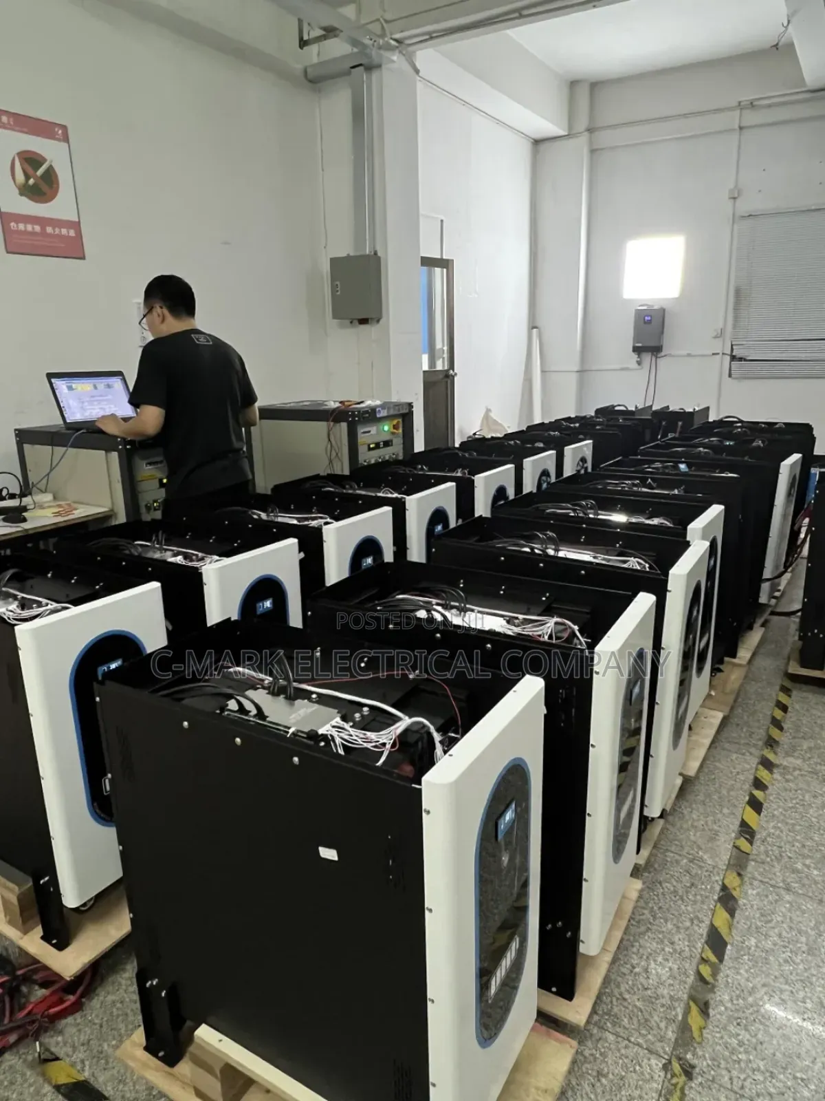 Distributor of C Worth Energy Inverter Lithium Batteries 51.2v 5-20kwh