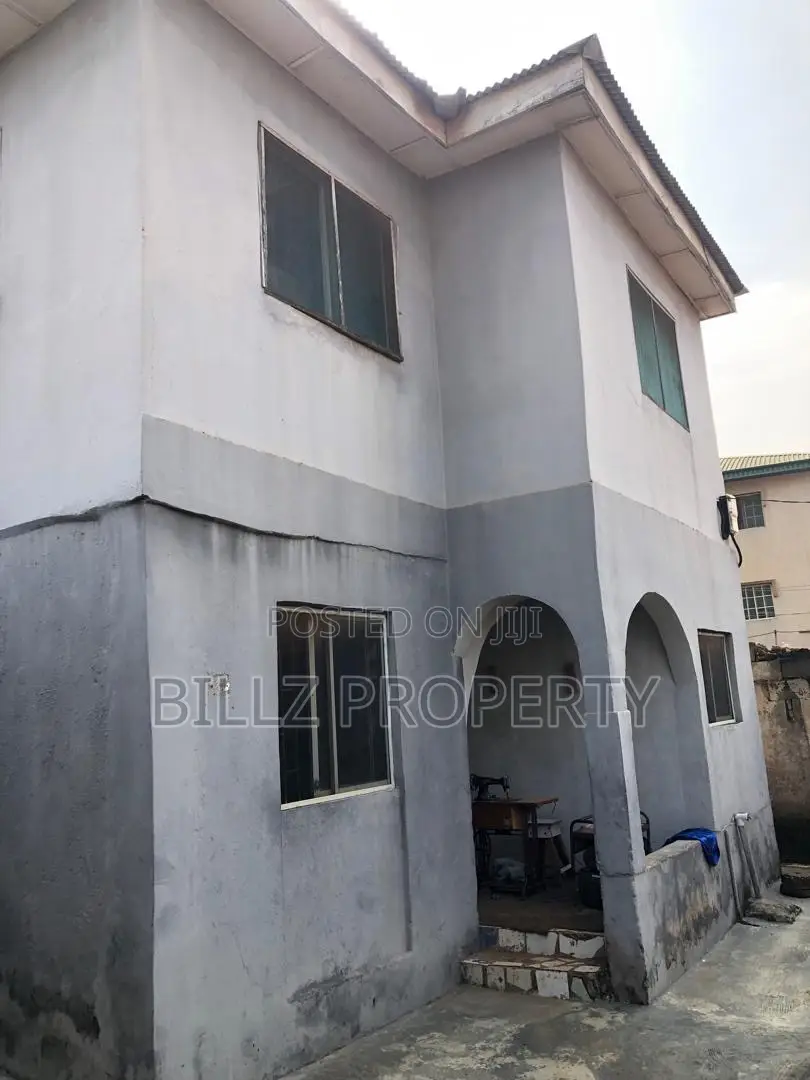 2bdrm Block of Flats in Baale, Abule Egba for sale