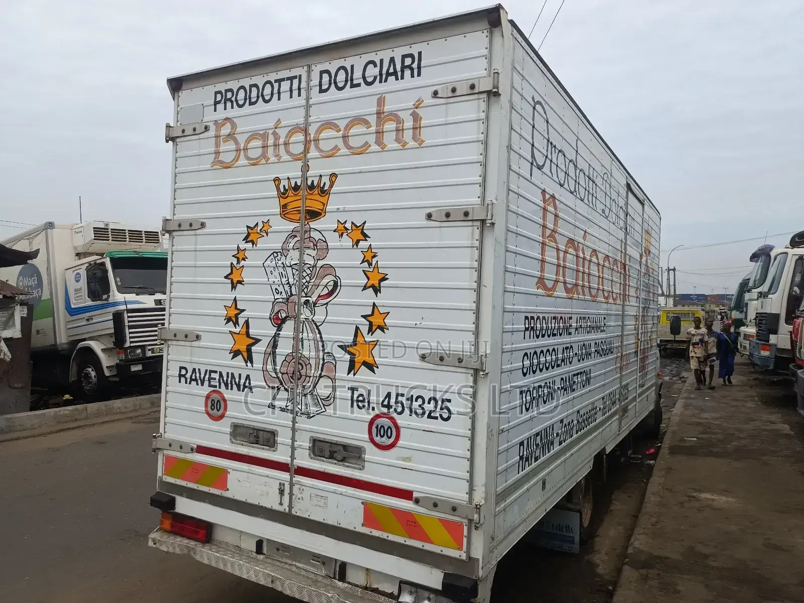 Newly Arrive Mercedes Benz 709 Cargo Truck 20ft Length