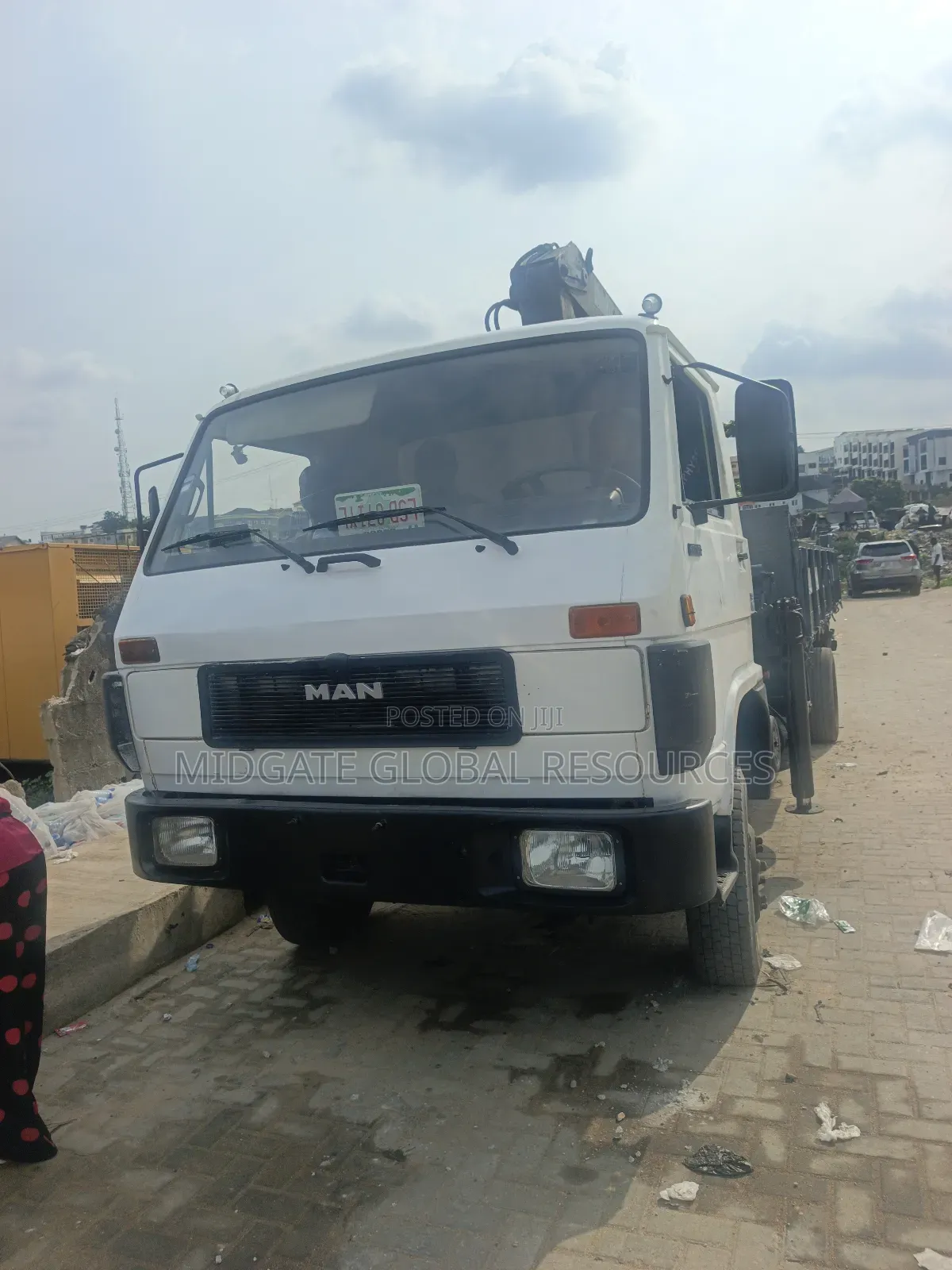5tons Self Loader Truck for Hire/Rental