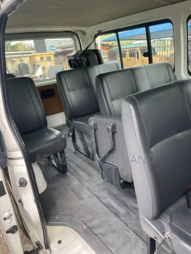 Toyota Hiace 2015 for Rent
