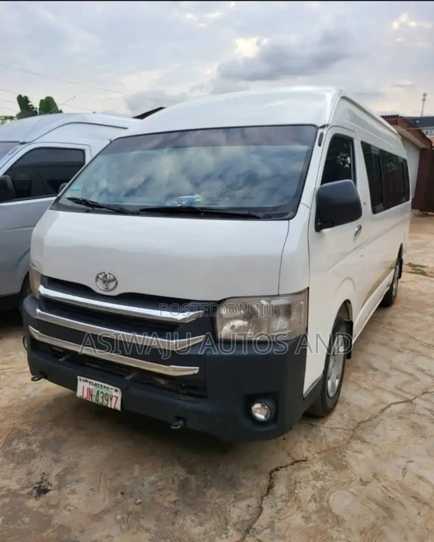 Toyota Hiace 2015 for Rent
