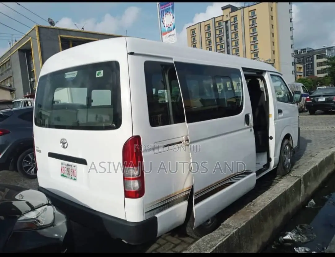 Toyota Hiace 2015 for Rent